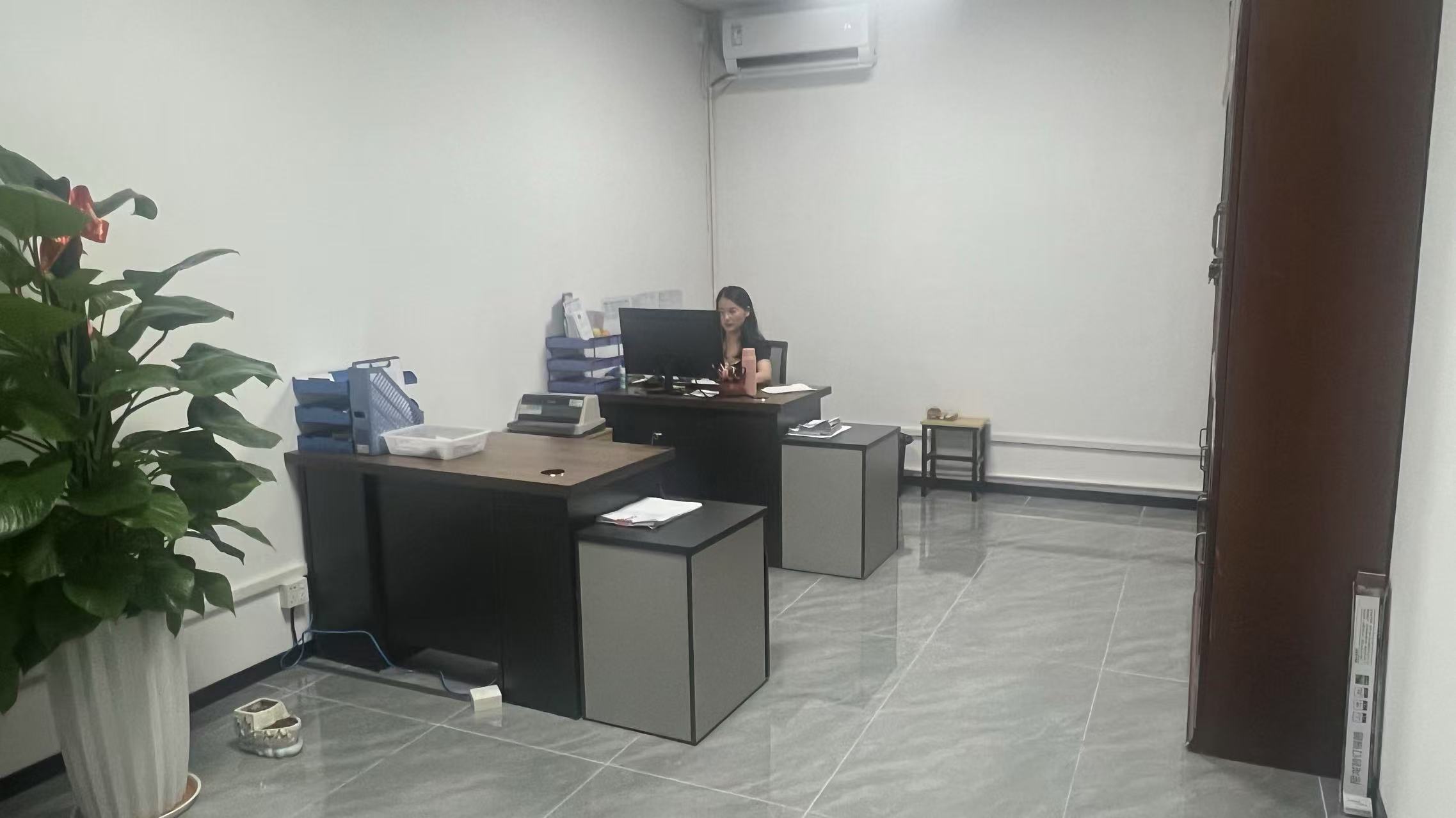 辦公午夜成人短视频APP